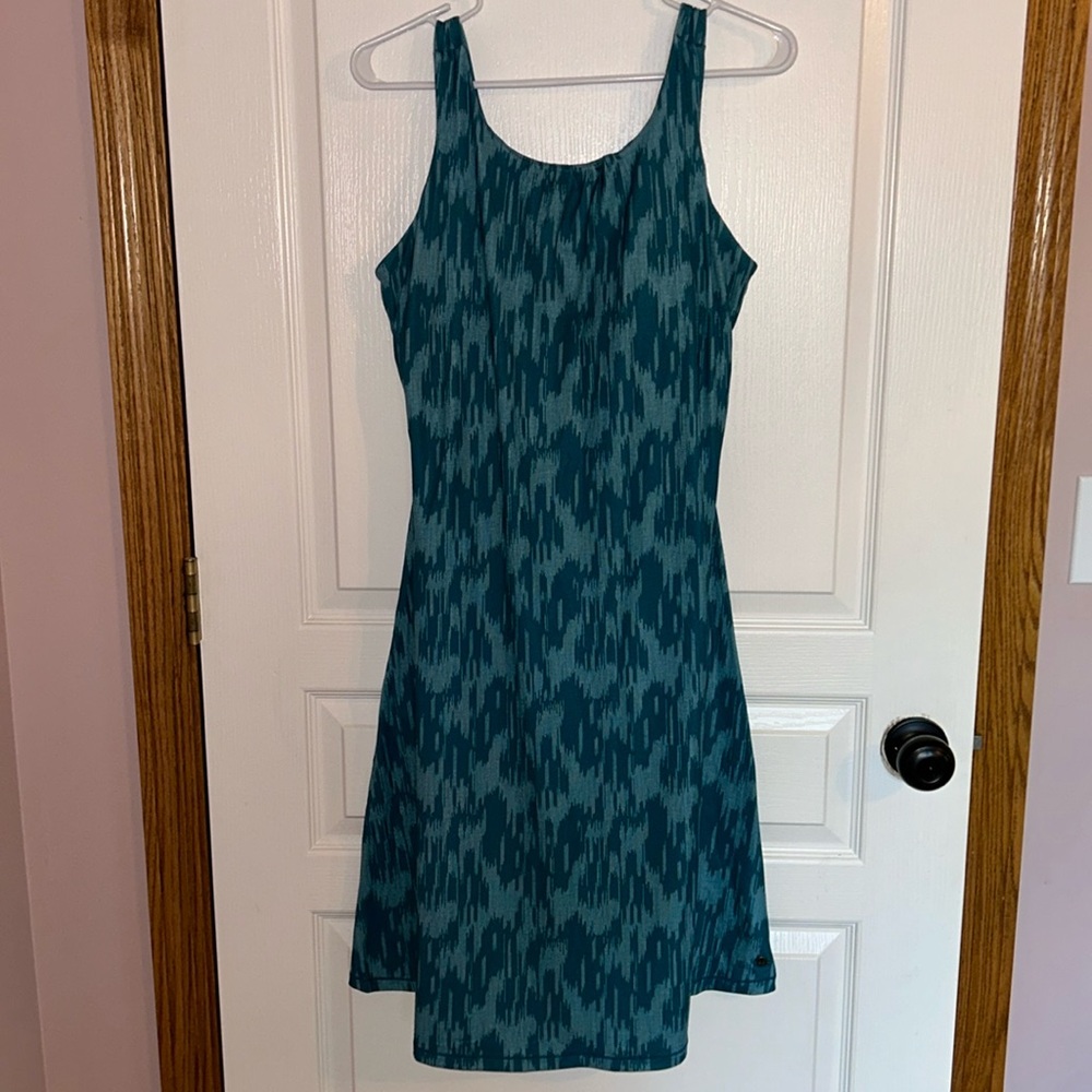 Prana Women's Skypath Dress Shelf Bra Twist Back Sleeveless Teal, size L, New